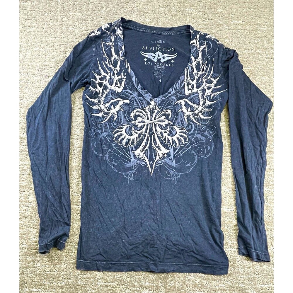 Affliction women’s  V-Neck Long Sleeve Graphic T-Shirt Black  Cotton Large L